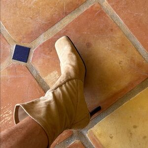 Karen Scott Tan Suede Women's Boots